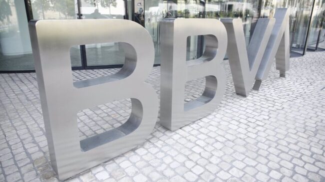 BBVA renovará su consejo de administración con Enrique Casanueva y Cristina Parias