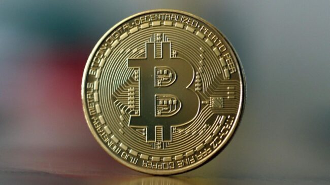 El bitcoin supera los 50.000 dólares por primera vez desde diciembre de 2021