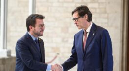 Aragonès e Illa solemnizan su acuerdo presupuestario en el Palau de la Generalitat