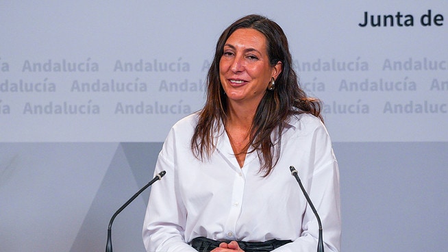 Andalucía se reafirma en su guía sexual sin trans: «Cada uno nace físicamente como nace»
