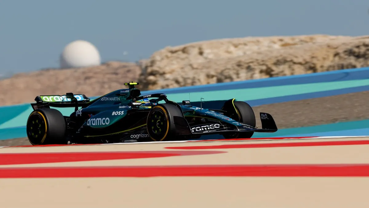 Primer día de test en Baréin: Verstappen mete miedo y buenas sensaciones de Sainz y Alonso