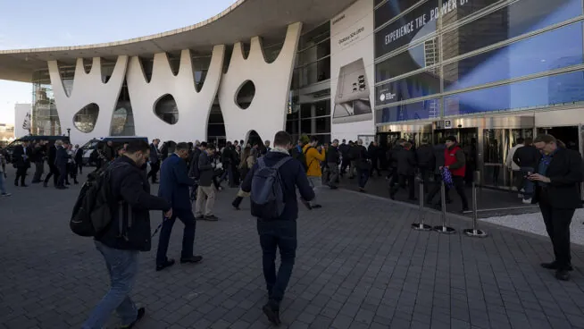 El 40% de los asistentes al Mobile se aloja en los pisos turísticos que Collboni quiere prohibir