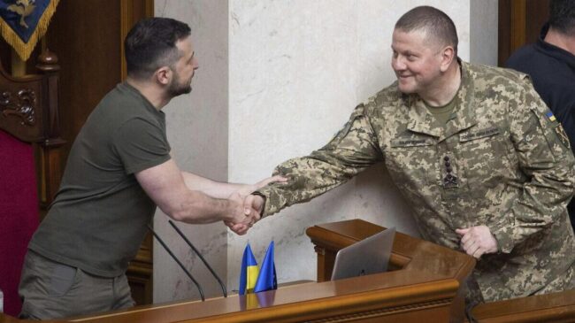 Zelenski destituye a Zaluzhni, líder de las Fuerzas Armadas ucranianas