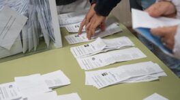 Más de 29.000 gallegos votan en la emigración con la duda de si variará un escaño en Orense