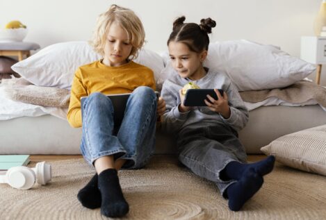 Así usan los niños españoles las pantallas: sólo un 4% del tiempo a contenido educativo