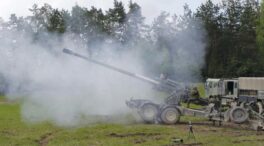 España evita donar obuses a Ucrania porque solo dispone de 82 piezas de artillería