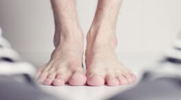 ¿Por qué huelen mal los pies? Cinco consejos efectivos para evitarlo