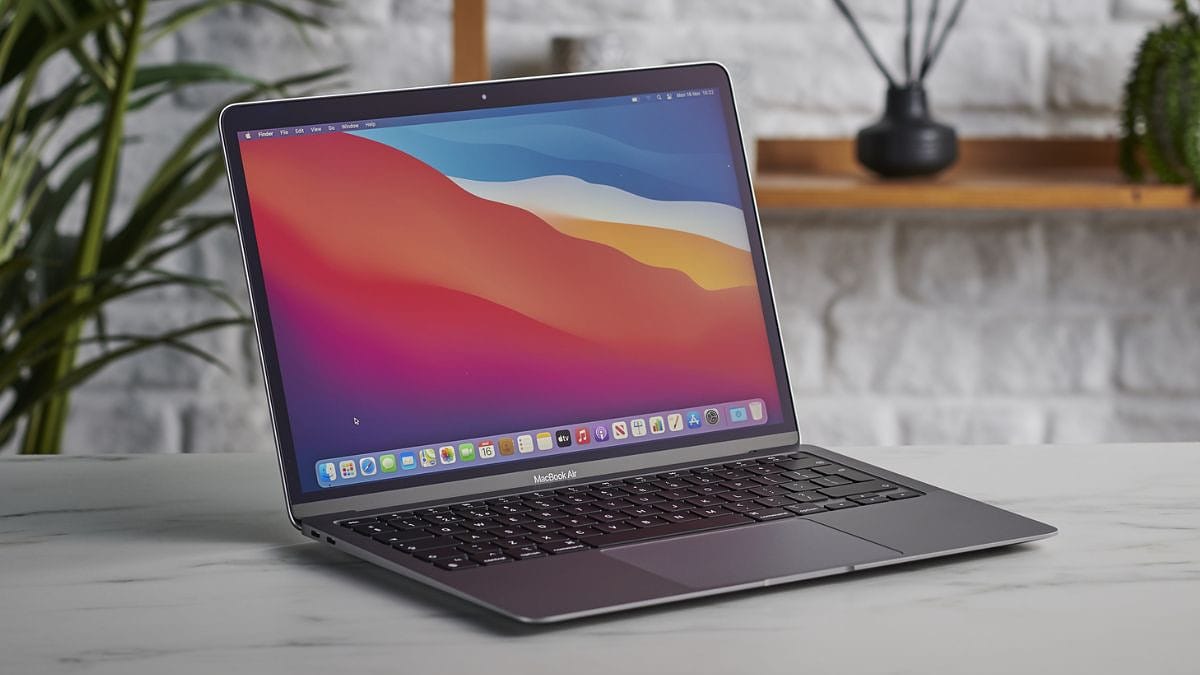 Chollazo en MediaMarkt: el ordenador Apple MacBook Air está de oferta ¡con más de un 20% de descuento!