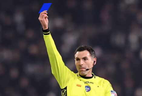 La 'tarjeta azul', la nueva amonestación que revolucionará el mundo del fútbol