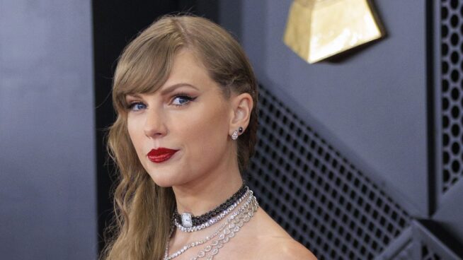 Taylor Swift hace historia en los Grammy con su cuarto galardón por el mejor álbum del año
