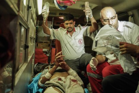 Media Luna Roja denuncia que el Ejército israelí ha comenzado a asaltar el hospital de Al Amal