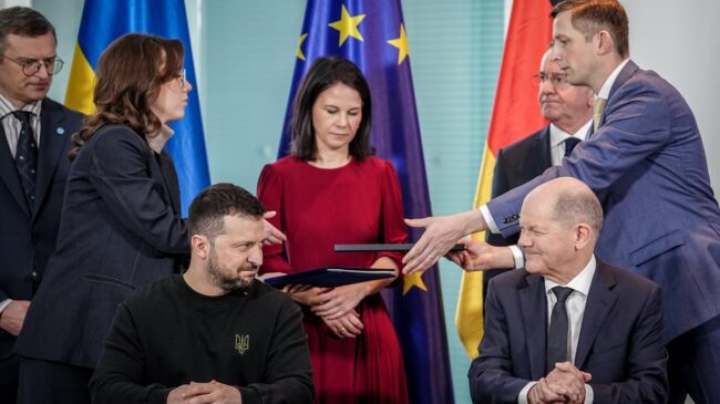 Ucrania y Alemania firman este viernes un histórico acuerdo en materia de seguridad