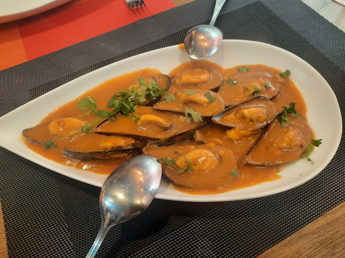 Mejillones en salsa del Restaurante Manil, Cantabria. 
elfisioloco