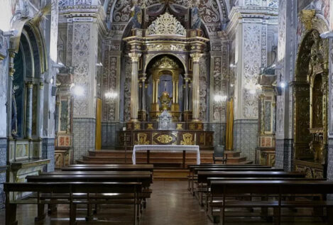Denuncian la posible venta de una iglesia barroca en Sevilla a inversores turísticos