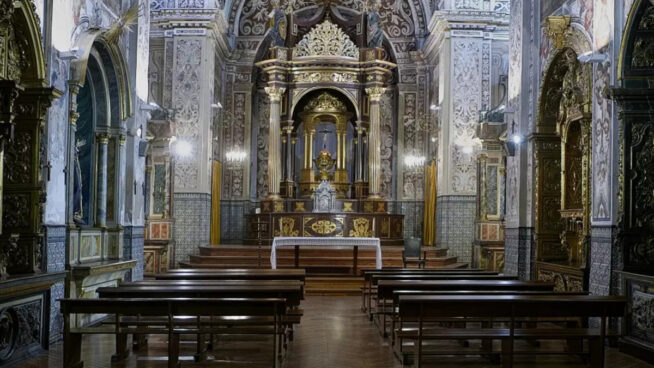 Denuncian la posible venta de una iglesia barroca en Sevilla a inversores turísticos