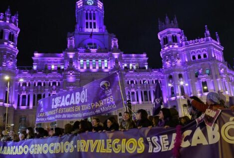 El Gobierno cifra en 34.000 los asistentes a las marchas de otro 8-M dividido en Madrid