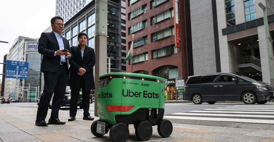 Uber Eats estrena el delivery con robots en Japón