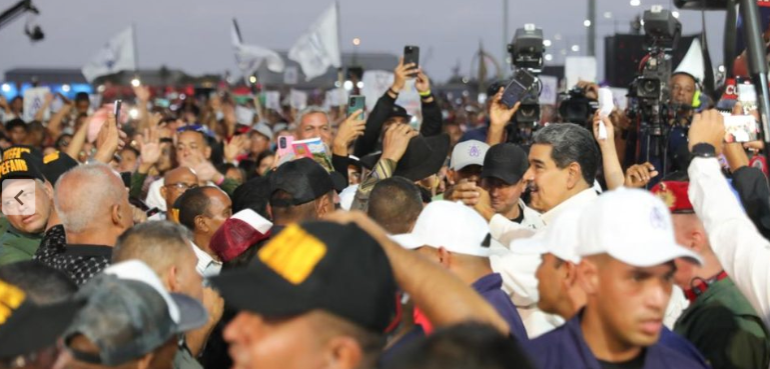 Maduro se refuerza con la fe -y los votos- de grupos evangélicos