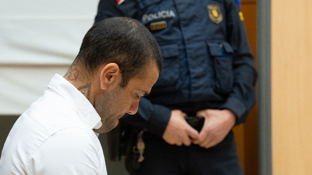 Alves pasará el fin de semana en prisión tras no reunir un millón de fianza