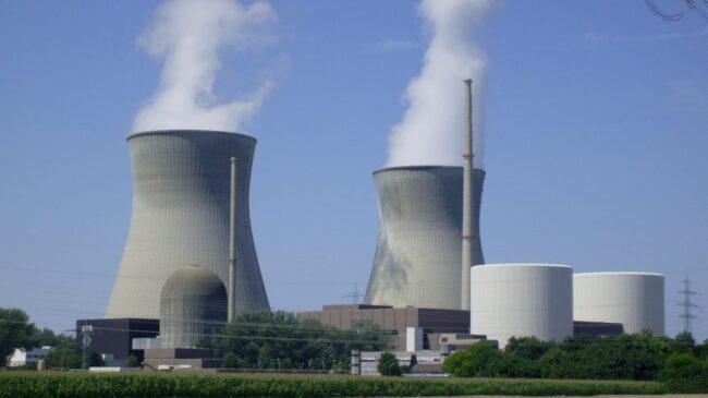 Ribera revisará por un fallo la tasa a las nucleares, pero no la rebajará