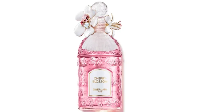 Dos joyas en una: Cherry Blossom Millésime 2024 de Guerlain por Philippe Ferrandis