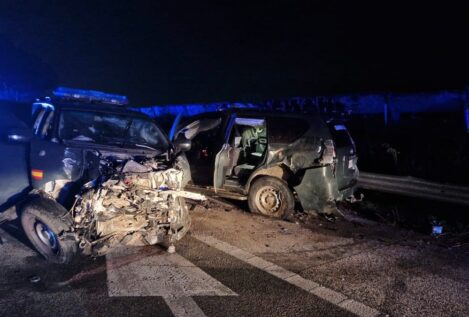 Seis muertos, dos guardias civiles, tras ser arrollados por un camión en Los Palacios (Sevilla)