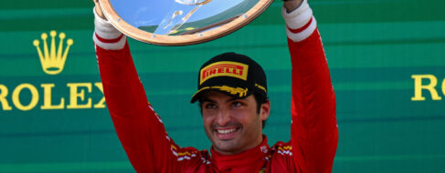 Sainz gana en Melbourne dos semanas después de ser operado de apendicitis