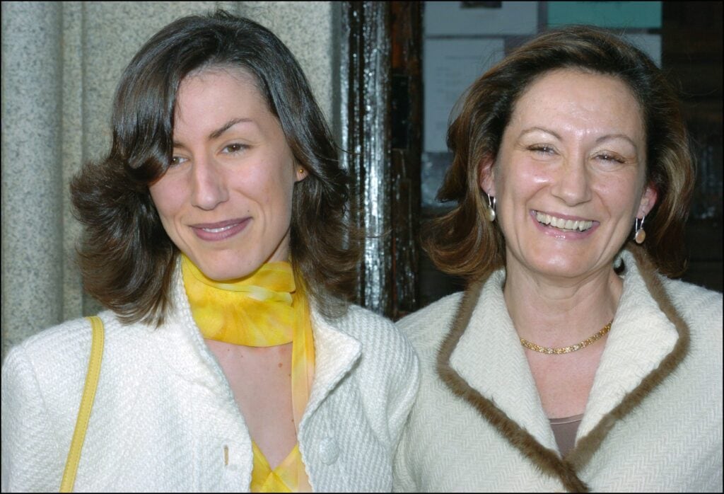 Érika Ortiz, madre de Carla, junto a Paloma Rocasolano.