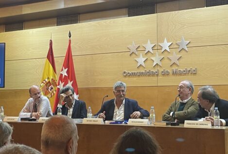 Un grupo de intelectuales se une contra la deriva del PSOE: «Legitima el nacionalismo»