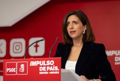 El PSOE pide la dimisión «inmediata» de Ayuso y critica el «silencio temeroso» de Feijóo