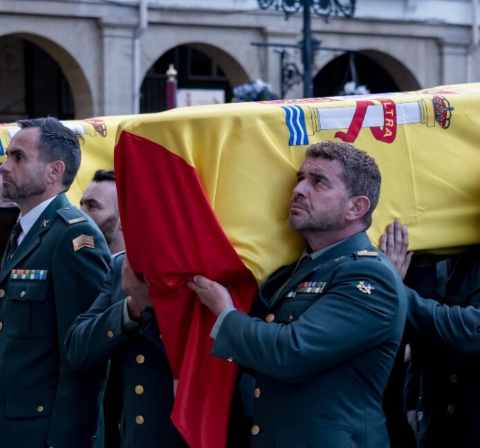 militar trans sevilla vestido de mujer｜Búsqueda de TikTok