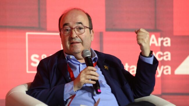 Iceta dice que el PSC tiene la «responsabilidad» de abrir otra etapa en Cataluña