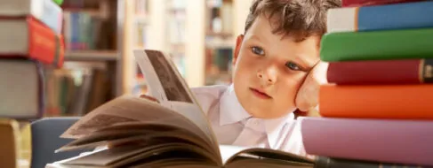 El fracaso escolar es cuatro veces mayor en los alumnos que no leen bien en Primaria