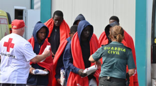 "Modou", el niño de Gambia al que España no da amparo a pesar de las exigencias de la ONU