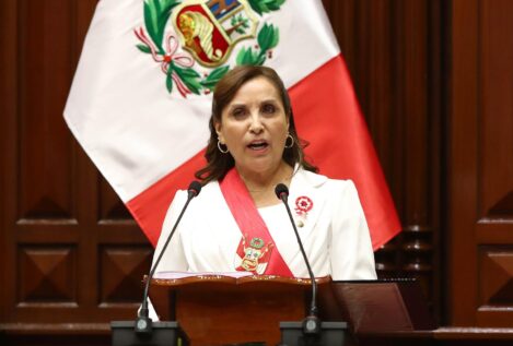 La fiscalía de Perú registra la casa de la presidenta del país por un caso de corrupción
