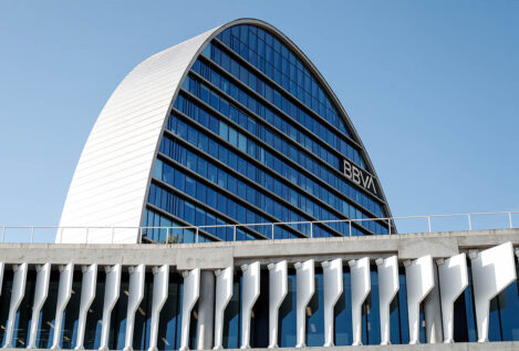 BBVA pide al Banco Central Europeo autorización para lanzar la opa sobre Sabadell