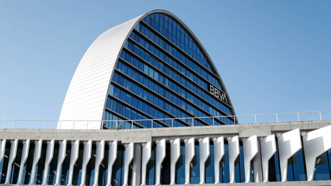 BBVA pide al Banco Central Europeo autorización para lanzar la opa sobre Sabadell