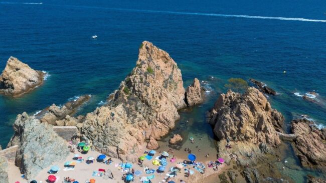España recibió en febrero cinco millones de turistas que gastaron 6.700 millones de euros