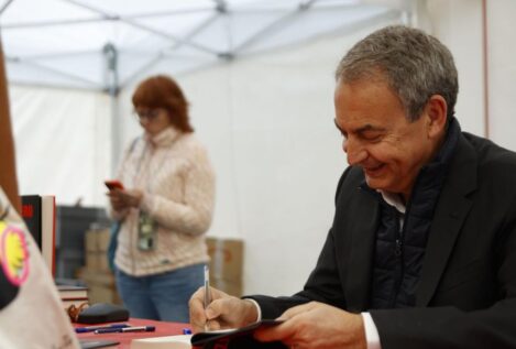 Zapatero pide a Bildu dar un paso más para condenar a ETA «cuando estén convencidos»