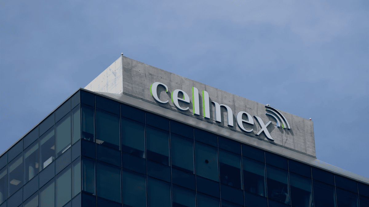 Cellnex ingresa 946 millones hasta marzo, un 7% más, aunque gana un 57% menos