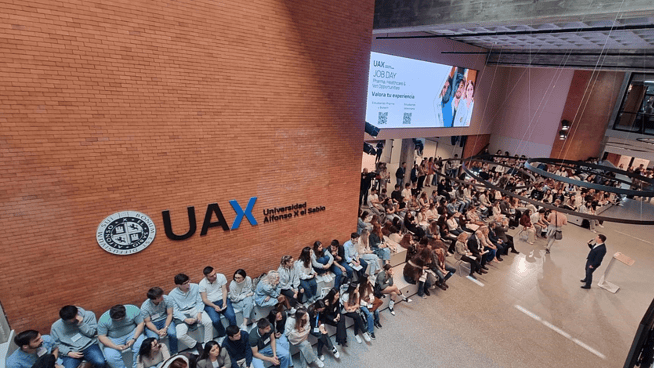 UAX cierra su ciclo de ferias de empleo con casi un centenar de empresas participantes