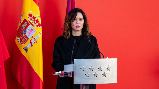 El PSOE propone que Illa y Ayuso declaren en la comisión del 'caso Koldo' del Congreso