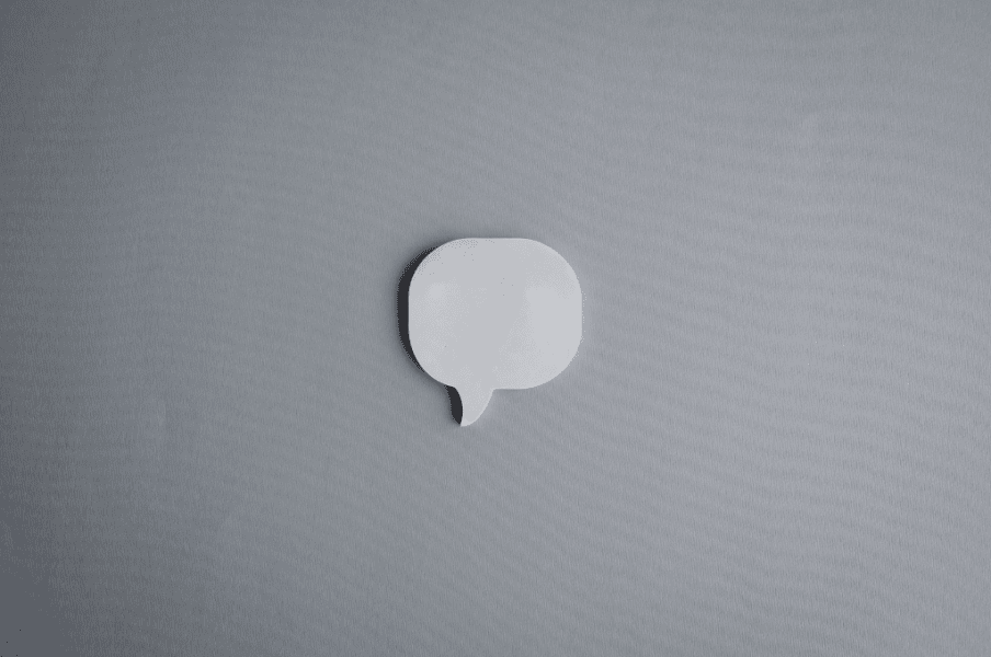 
Cómo te hablas influye en tu vida: descubre por qué

