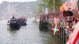 La gabarra desata la locura en Bilbao: un millón de personas arropan la celebración del Athletic