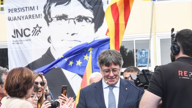 Puigdemont: «No negociaré nunca con ningún partido de derecha extrema ni de ultraderecha»