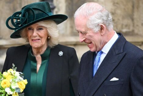El rey Carlos III reaparece tras anunciar que padece cáncer (pero sin Kate Middleton)