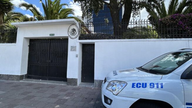 Embajadas: ¿refugio de corruptos?