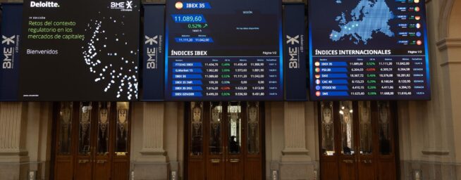 El Ibex cierra la semana por encima de los 12.000 puntos pese a los aranceles