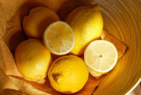 ¿Cómo hay que tomar el agua con limón si quieres adelgazar?