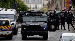 Un hombre amenaza con explotar un cinturón bomba en el consulado iraní de París